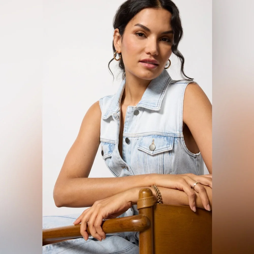 Kut from the Kloth Gretel Denim Shirt Dress Size  Medium Light Wash - Picture 2 of 15